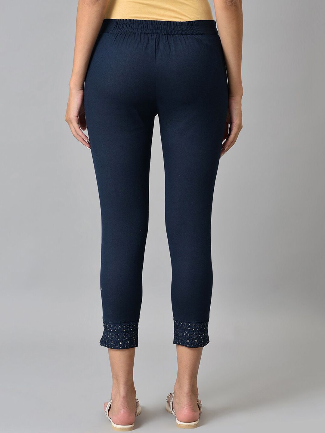 W Women Mid Rise Slim Fit Plain Cotton Regular Trousers