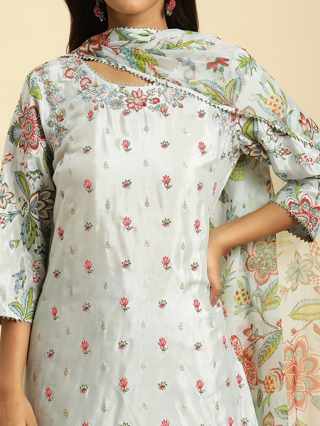 W Floral Printed Gotta Patti Straight Kurta With Trousers & Dupatta
