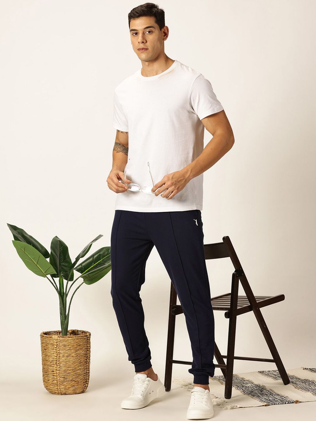 Thomas Scott Men Slim-Fit Mid Rise Joggers
