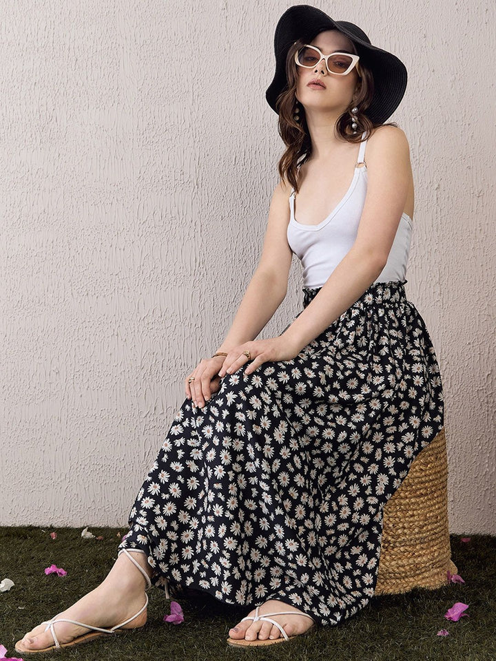 Berrylush Black Floral Printed High Rise Flared Midi Skirt