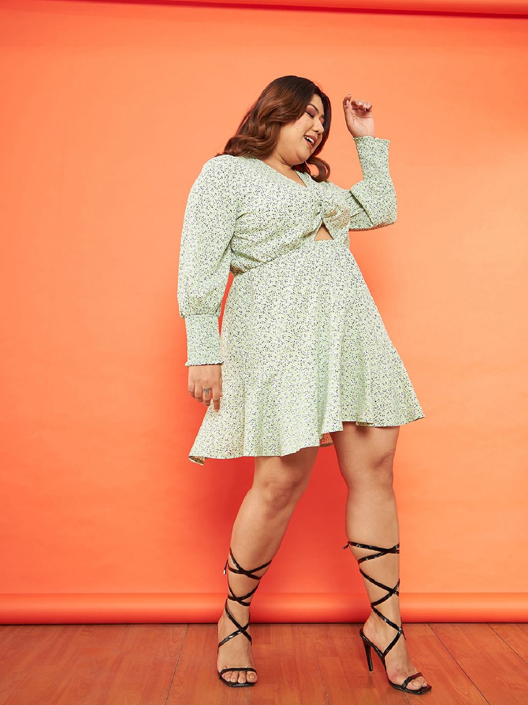 SASSAFRAS Curve Plus Size Floral Printed Crepe A-Line Dress