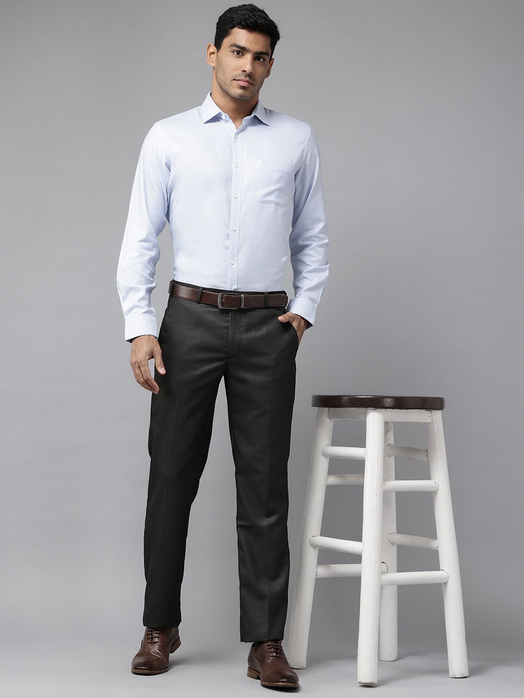 Park Avenue Men Regular Fit Checked Formal Trousers