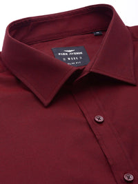 Park Avenue Pure Cotton Slim Fit Cutaway Collar Formal Shirt