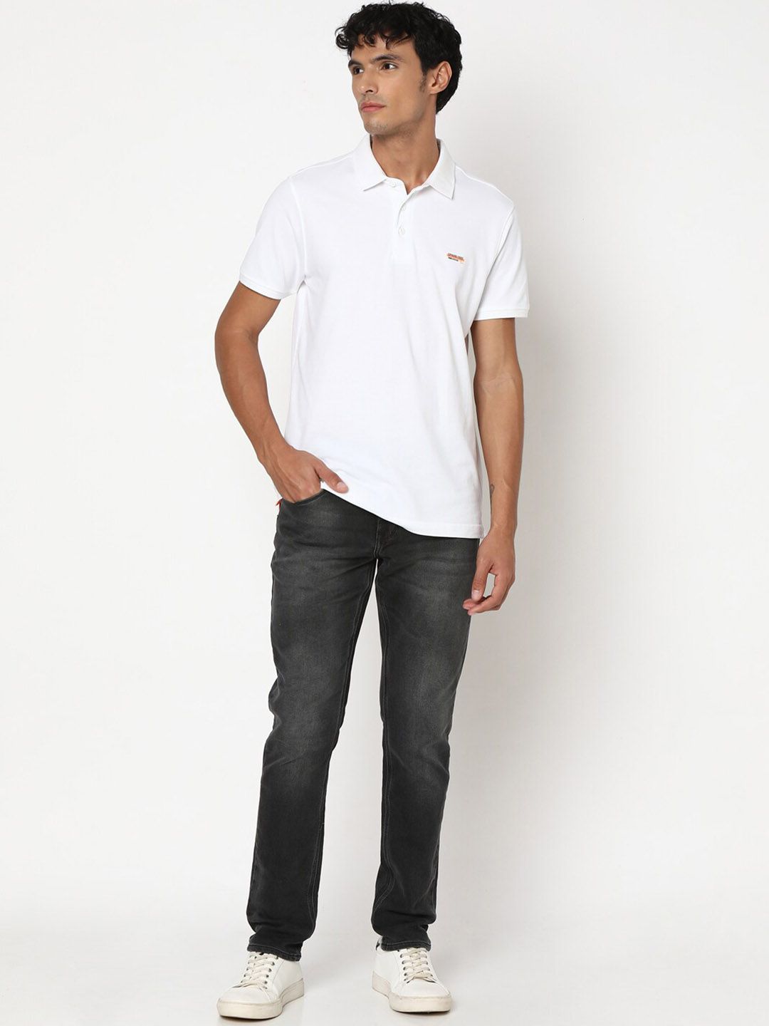 SPYKAR Men Slim Fit Low-Rise Light Fade Dark Shade Clean Look Stretchable Jeans