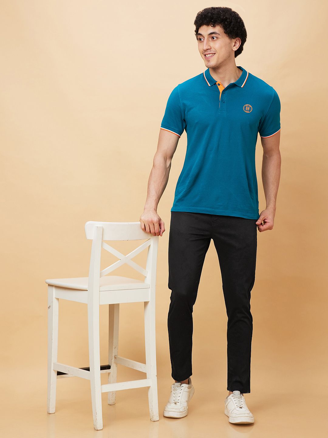 Menjadi Lelaki Manusia Mid Rise Pepejal Pepejal Fit Chinos Seluar
