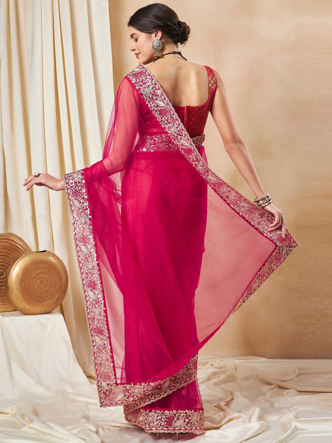 Saree mall Embroidered Embellished Net Sarees