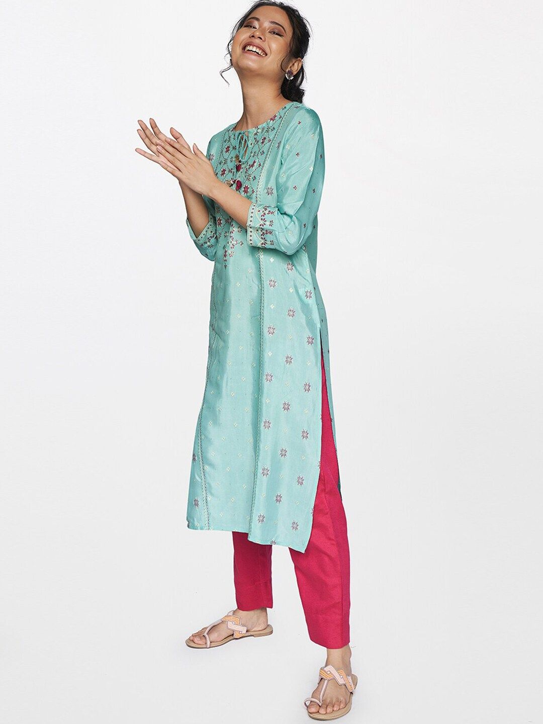 Global Desi Women Blue Printed Kurta