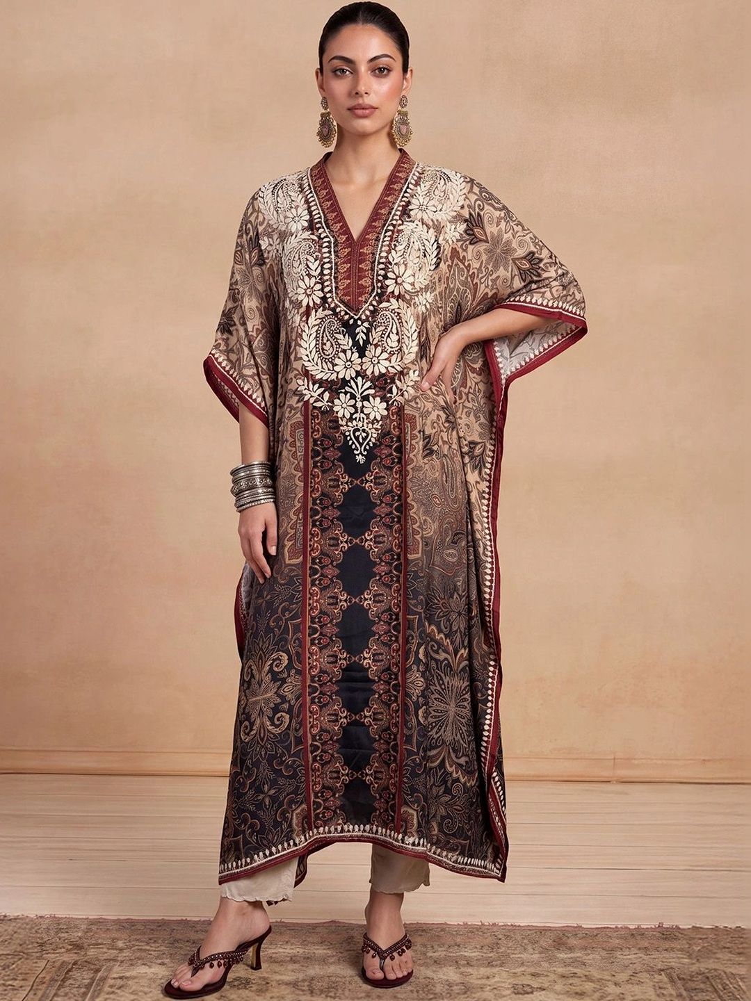 Rumah Wanita Chikankari Sulam Lengan Panjang Kerja Benang Krep Kaftan Kurta