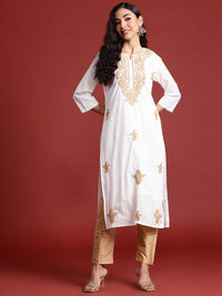 Indo Era Women Paisley Embroidered Pure Cotton Kurta