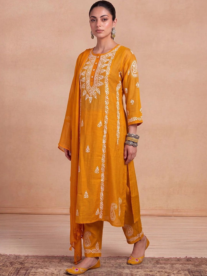 House of Chikankari Women Ethnic Motifs Embroidered Regular Thread Work Chanderi Silk Kurta with Trousers &