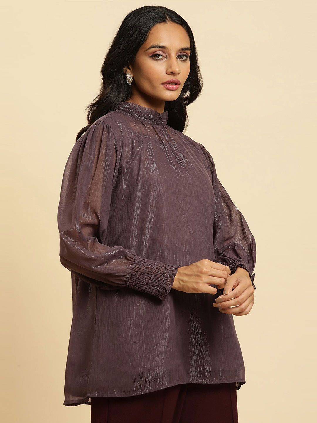 W High Neck Regular Top