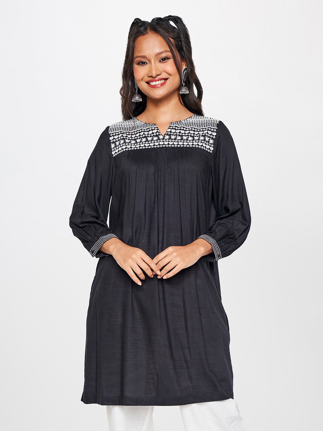 Global Desi Ethnic Motifs Yoke Design Thread Work A-Line Kurta