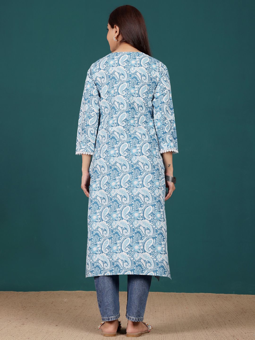 Varanga Women Paisley Printed Indie Florals Kurta