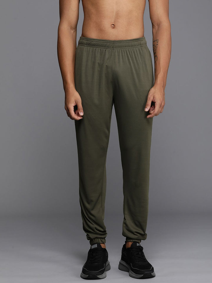 HRX by Hrithik Roshan Men Solid Mid-Rise Rapid-Dry Training Joggers