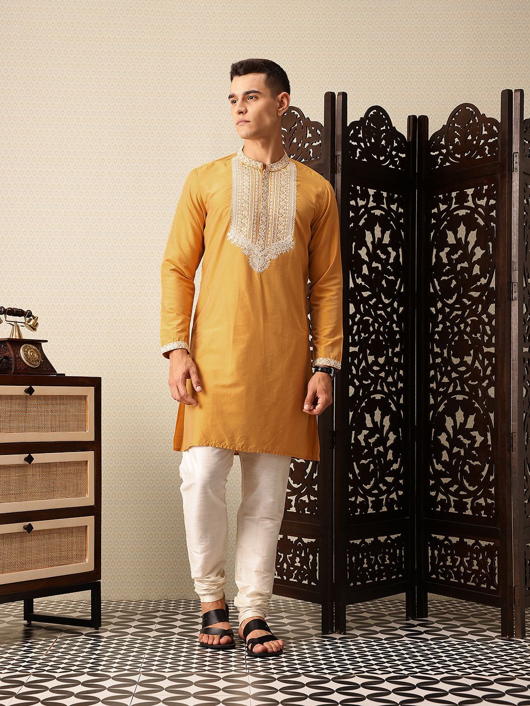 House of Pataudi Yoke Design Sequin Embroidered Jashn Kurta