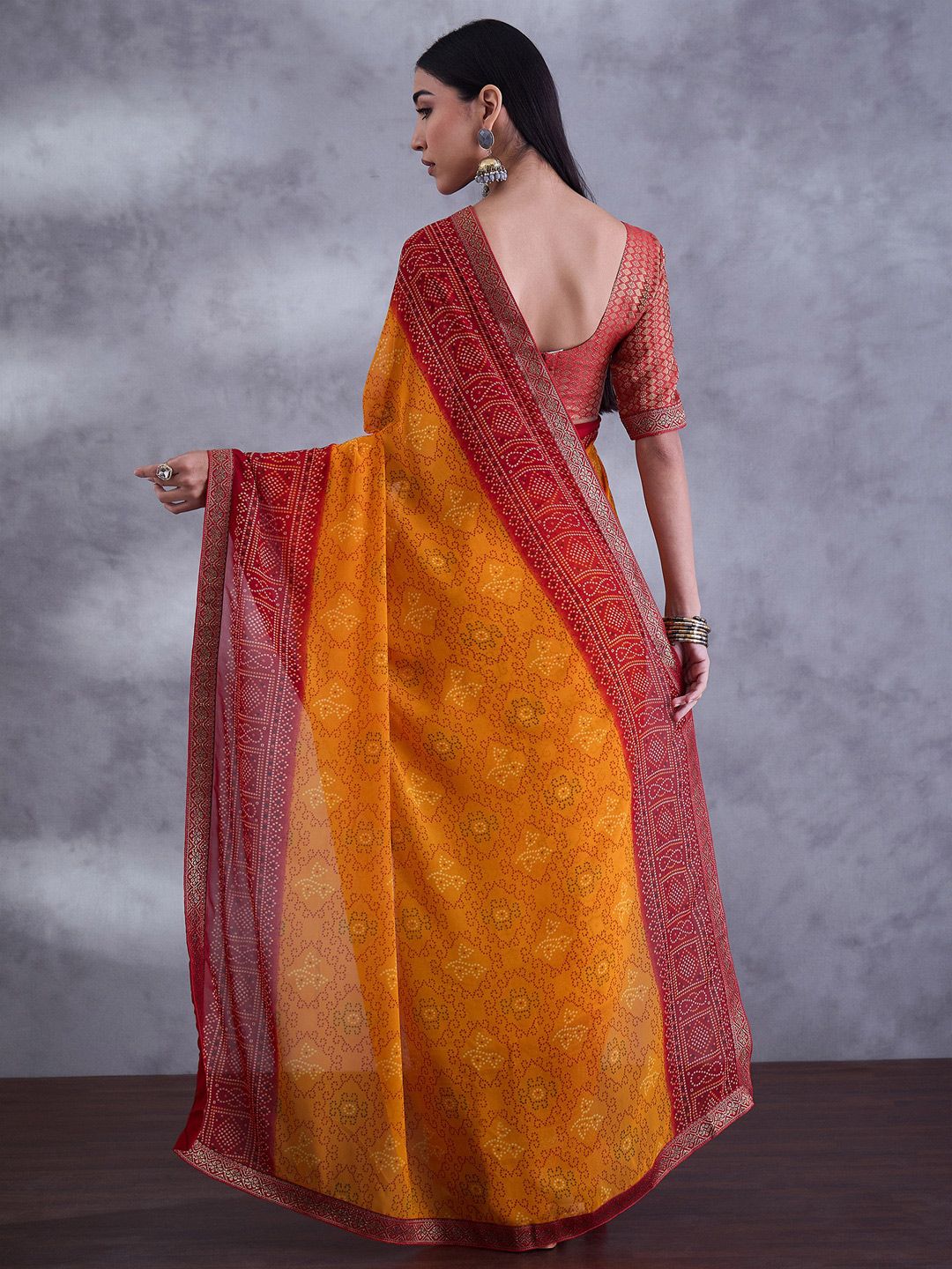 Saree mall Bandhani Printed Embellished Saree With Blouse Piece