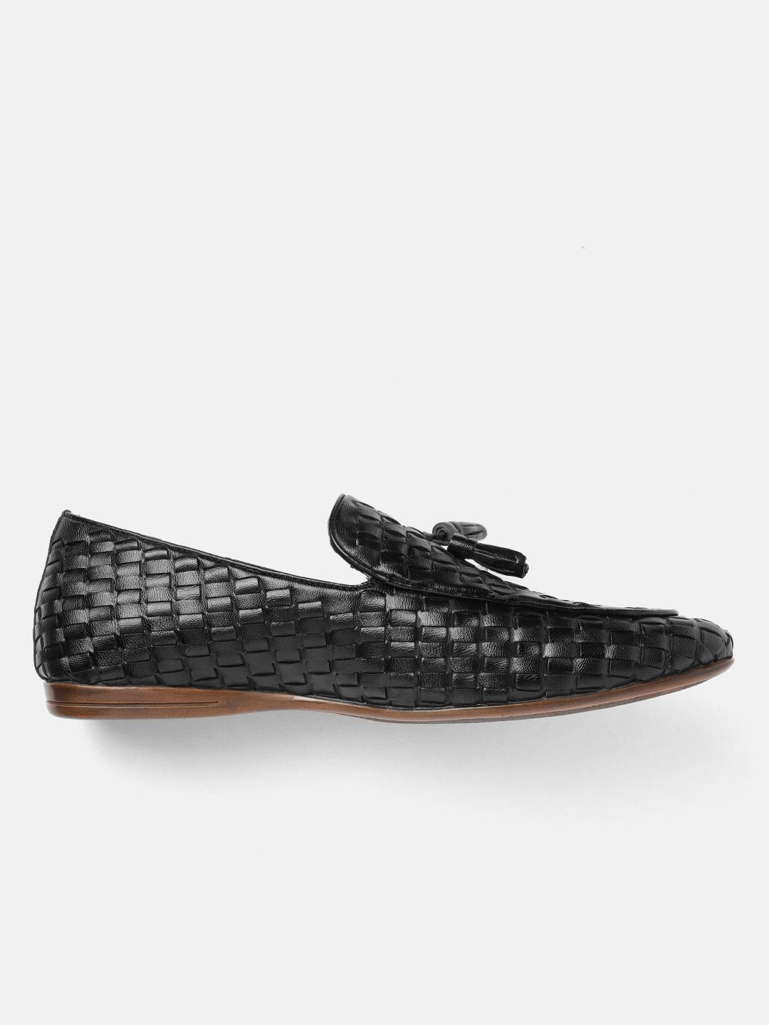 House of Pataudi Men Black Basketweave Handcrafted Tasselled Leather Loafers