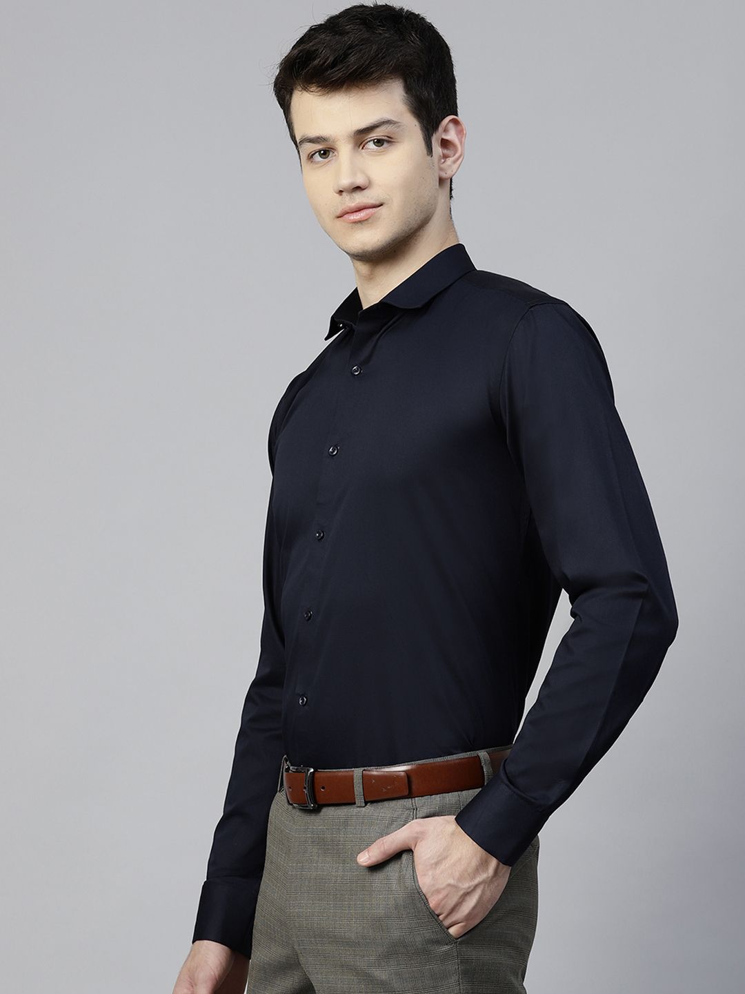 MANQ Men Navy Blue Slim Fit Solid Partywear Shirt
