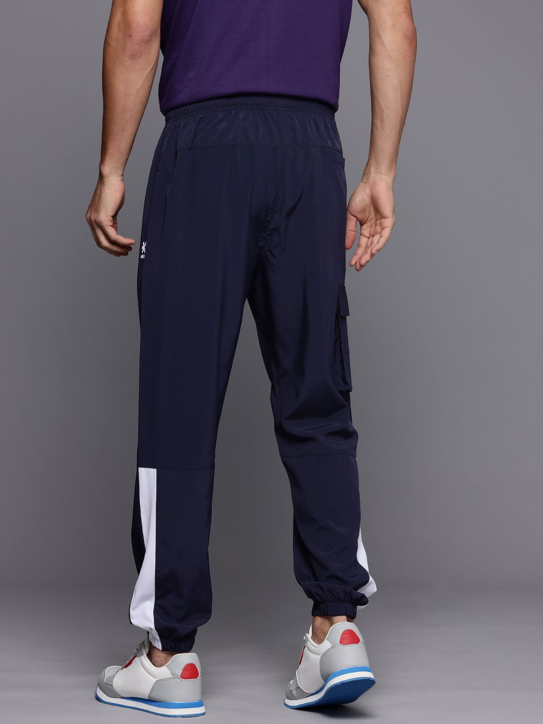 HRX by Hrithik Roshan Men Regular Fit Rapid-Dry Joggers