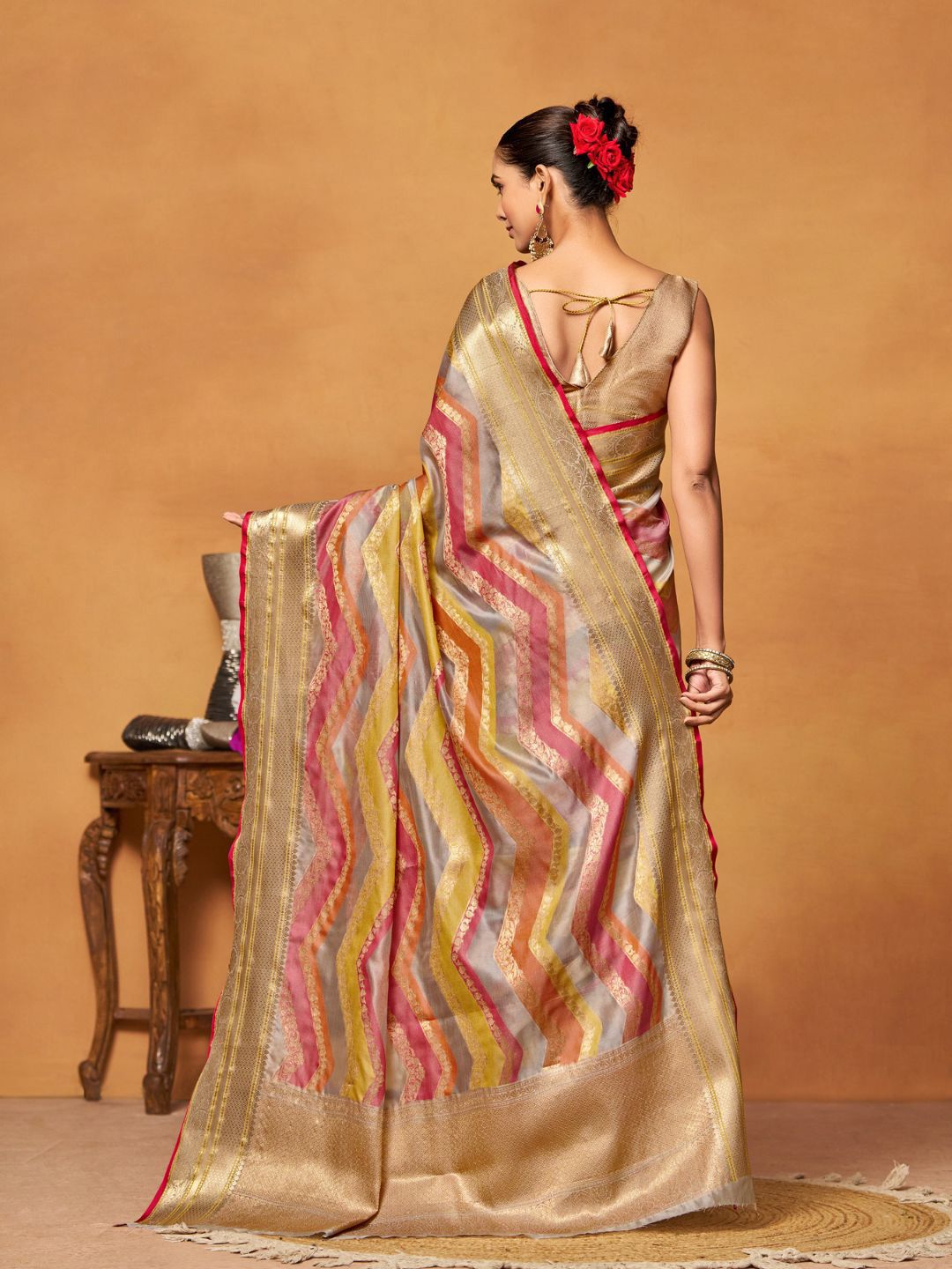 KALINI Women Silk Blend Woven Banarasi Saree With Blouse Piece