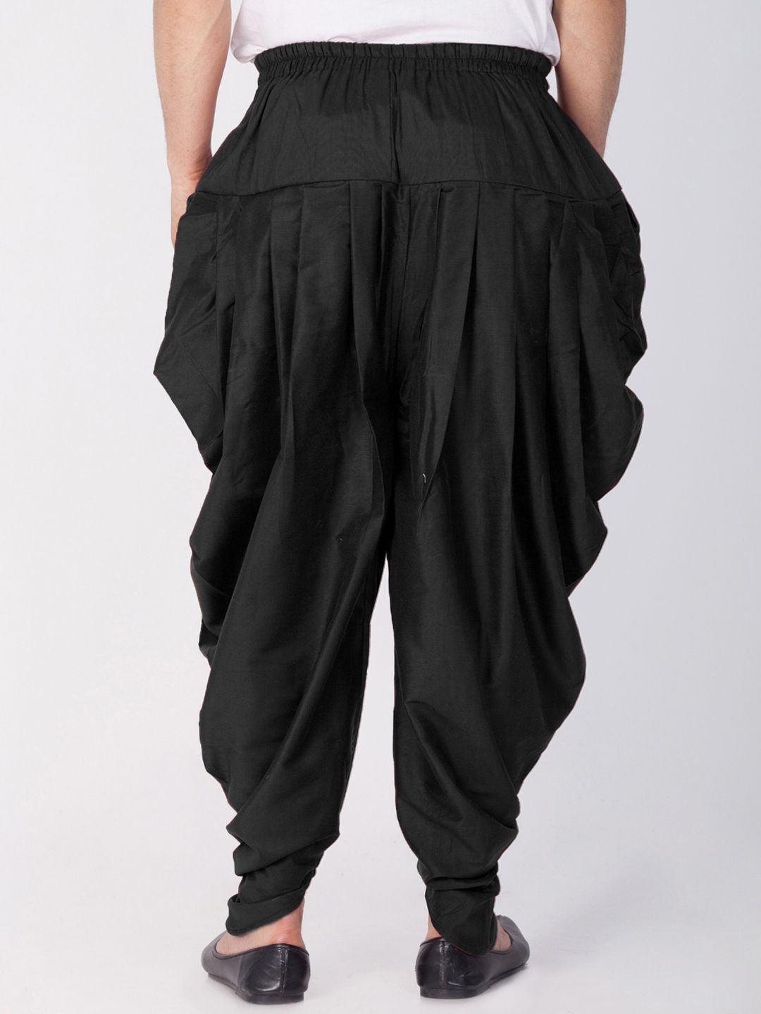VASTRAMAY Men Black Solid Dhoti