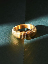 Cincin jari mahkota celestial asin