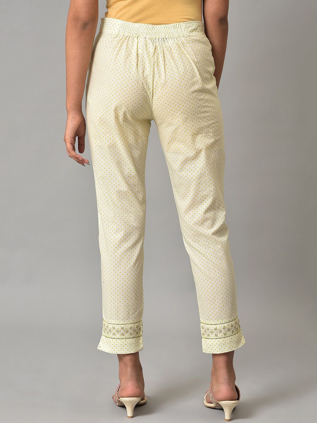 W Women White & Green Geometric Printed Mid Rise Pure Cotton Cropped Trousers
