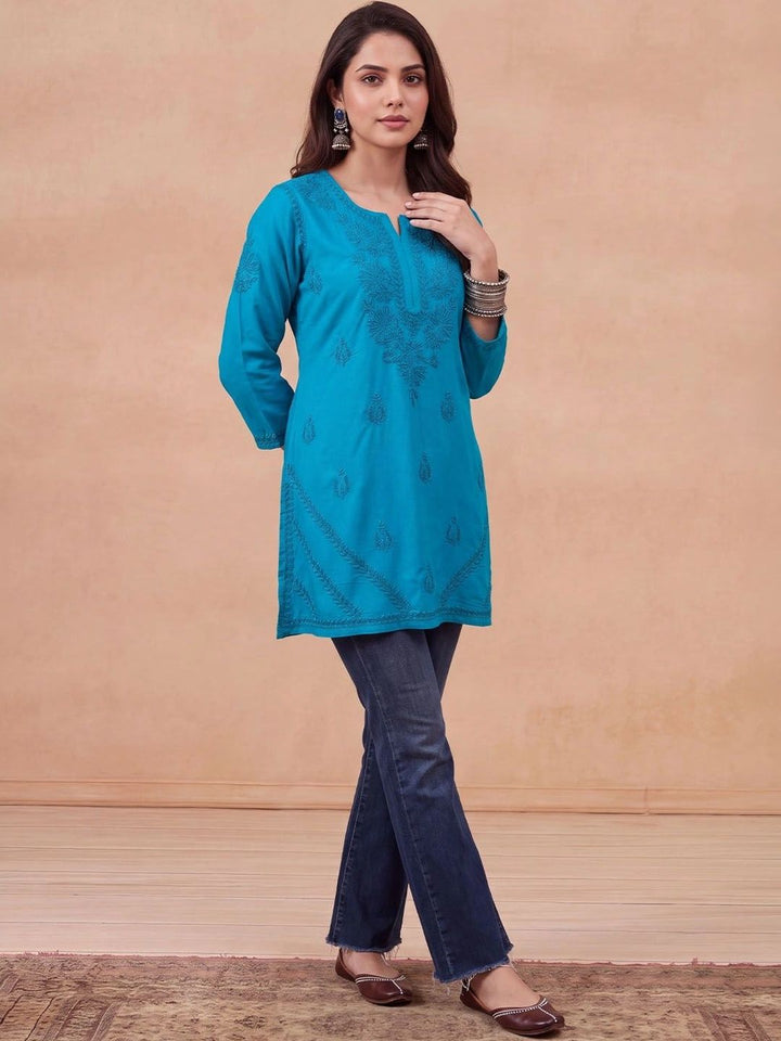 Rumah Wanita Chikankari Sulam Kurta Chikankari