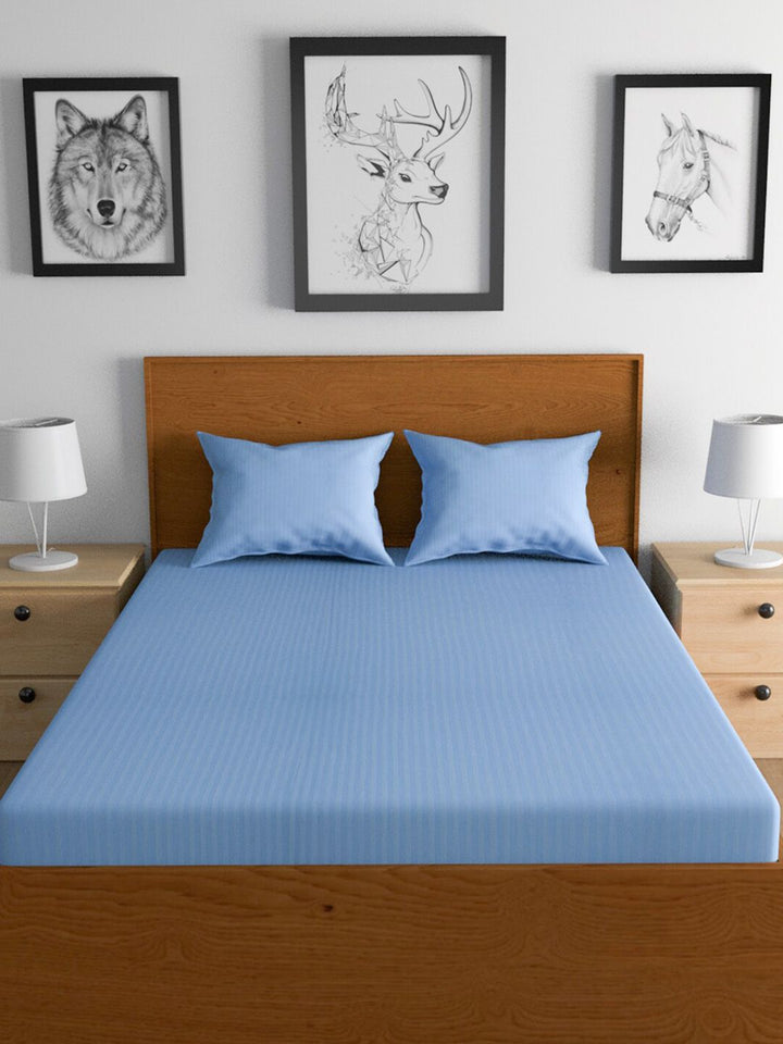TEAL BY CHUMBAK Blue Printed 210 TC Queen Bedsheet with 2 Pillow Covers