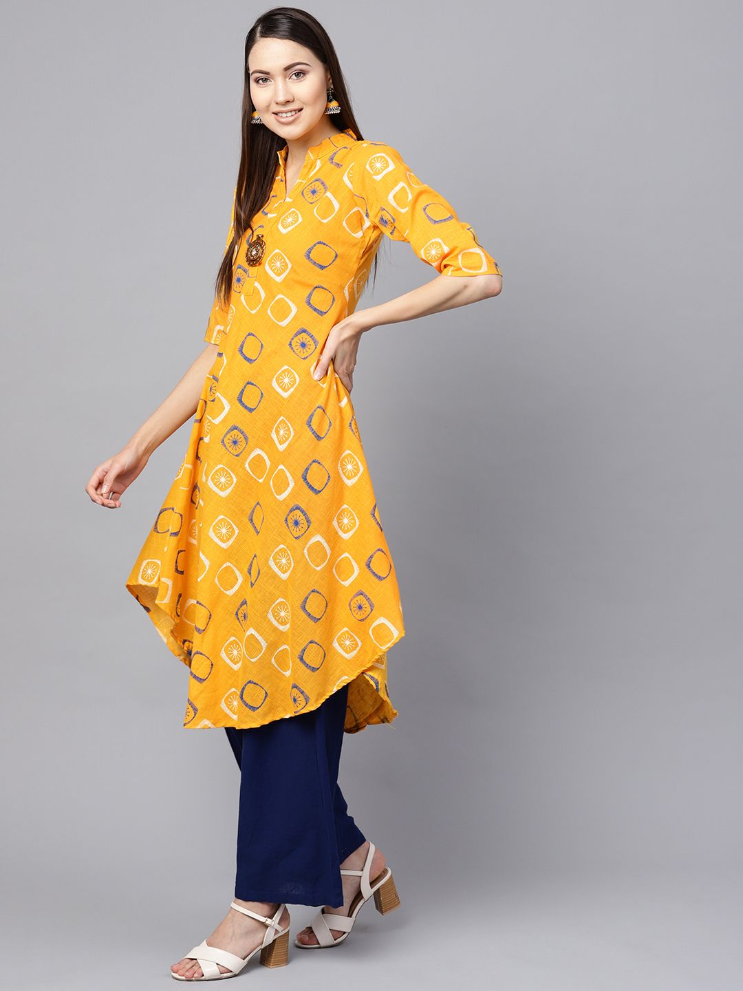 SOJANYA Women Yellow & White Printed A-Line Kurta