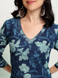 Vishudh Floral Printed V-Neck Cotton Straight Kurta
