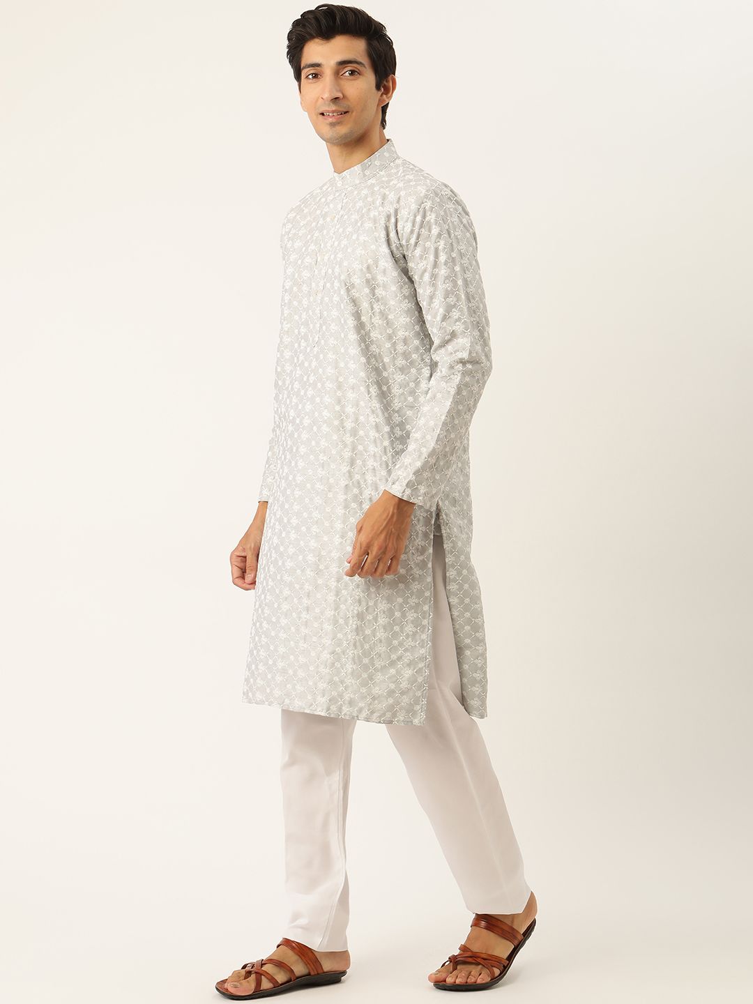 SOJANYA Men Grey Ethnic Motifs Embroidered Thread Work Kurta with Churidar & Nehru Jacket