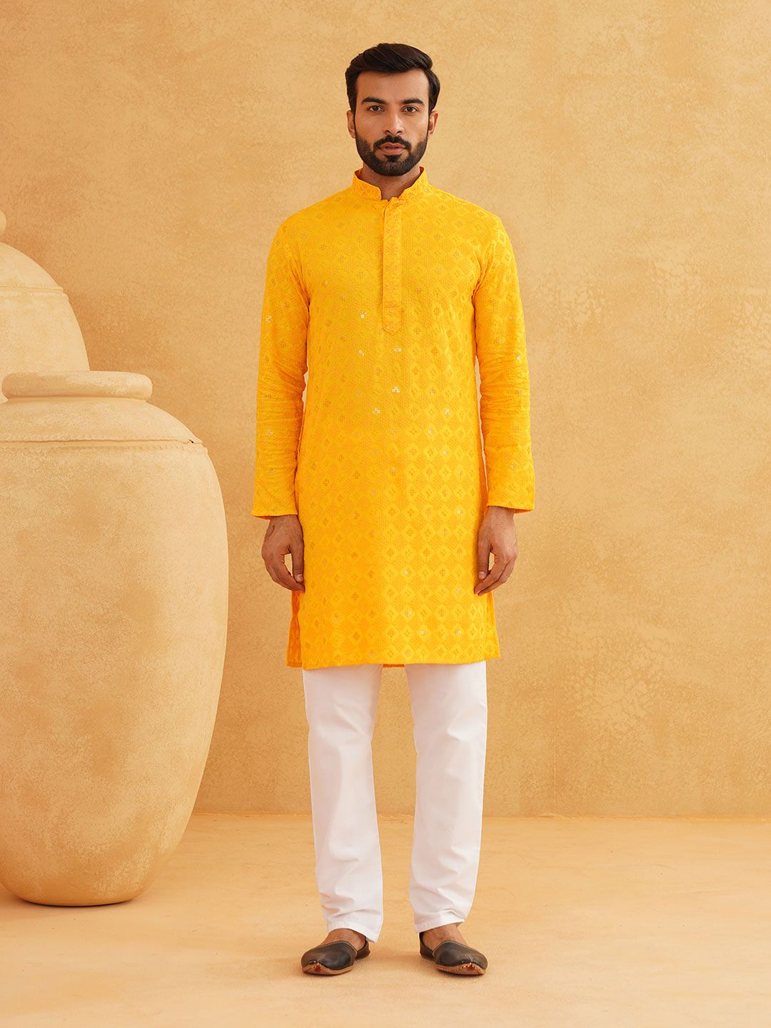 SOJANYA Embroidered Mandarin Collar Long Sleeves Straight Kurta