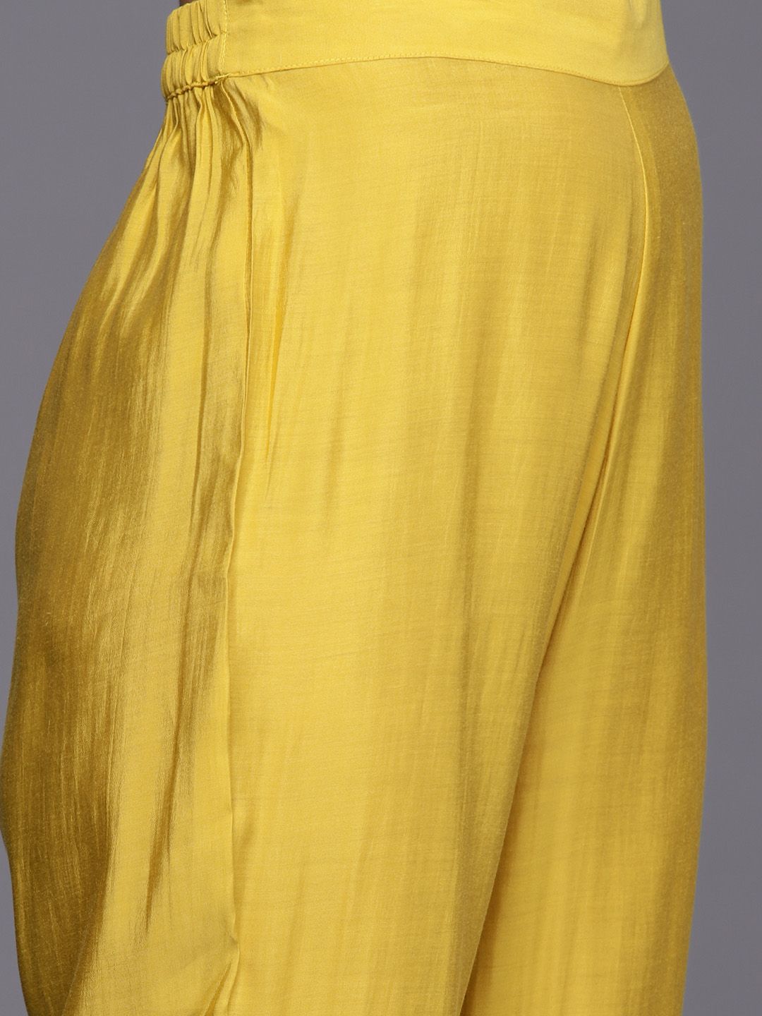 Indo Era Women Floral Embroidered Regular Thread Work Kurta with Trousers & Dupatta