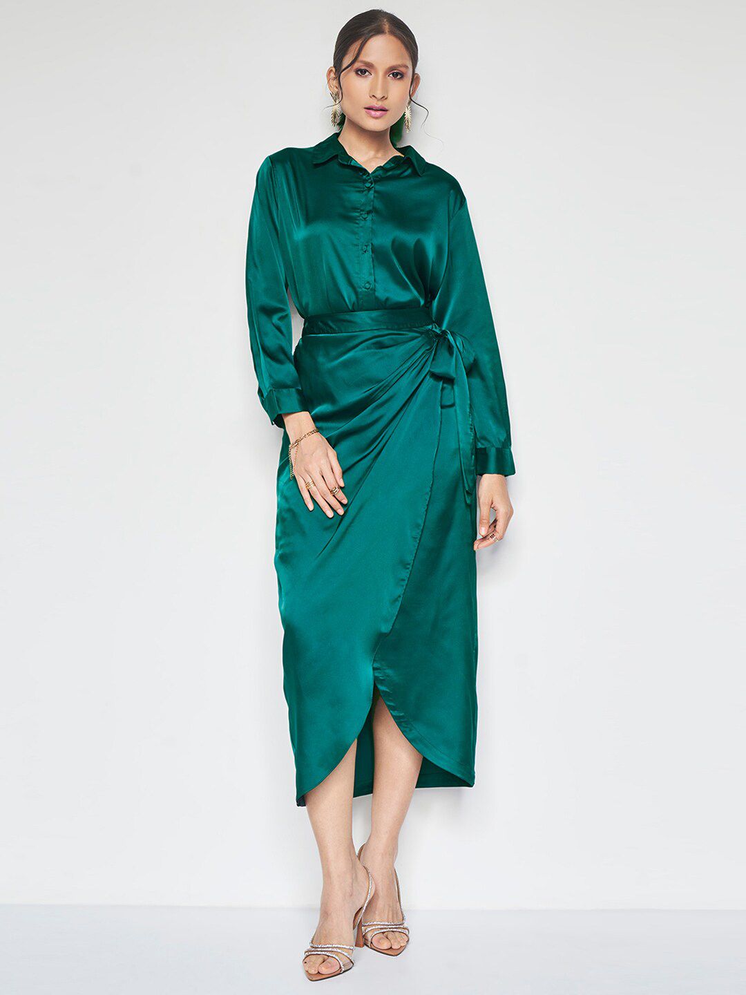 AND Collar Neck Shirt & Mid -Rise Skirt Co-Ords