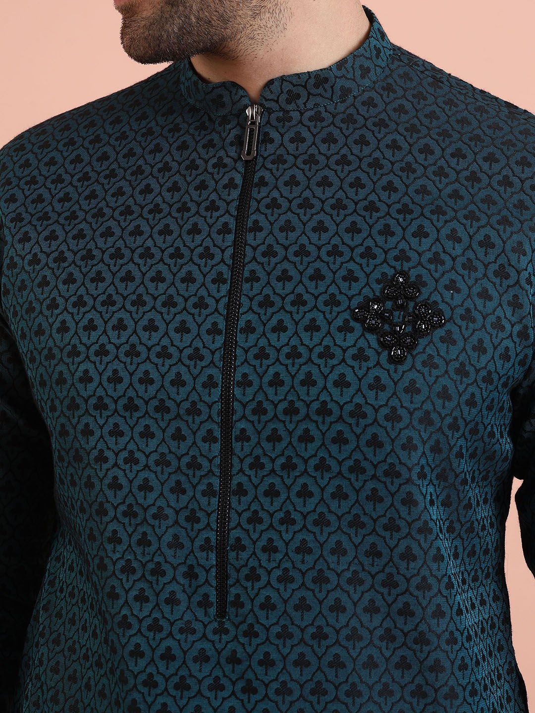 KISAH Men Floral Embroidered Kurta