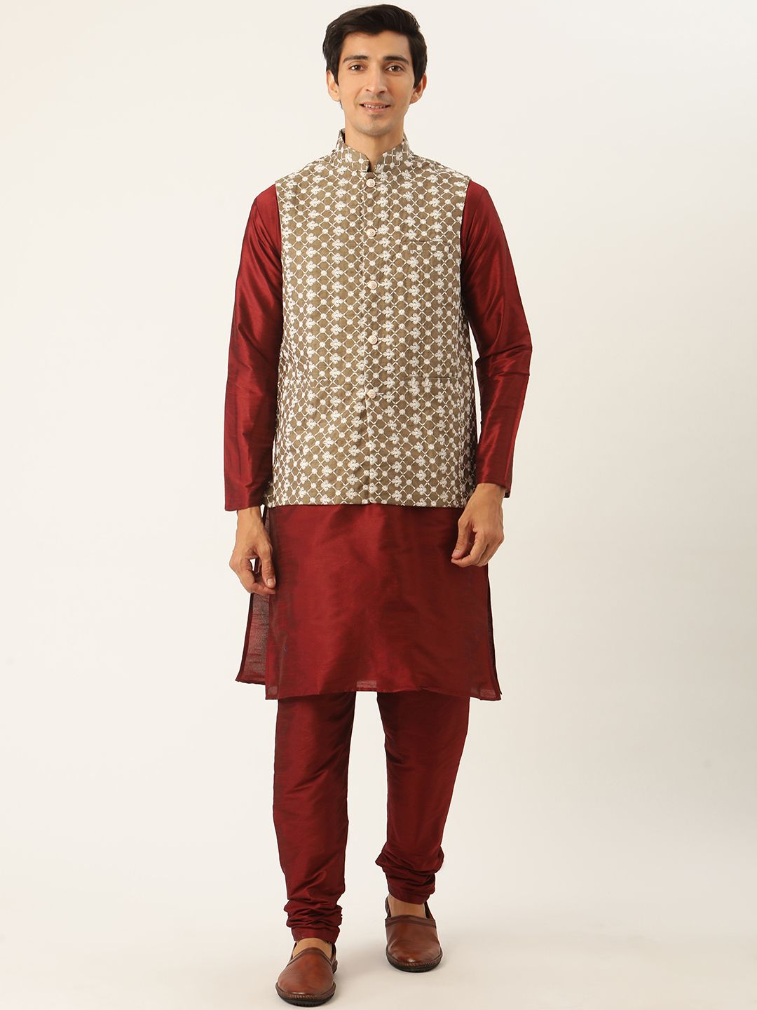 SOJANYA Men Maroon & Olive Green Solid Kurta with Churidar & Nehru Jacket