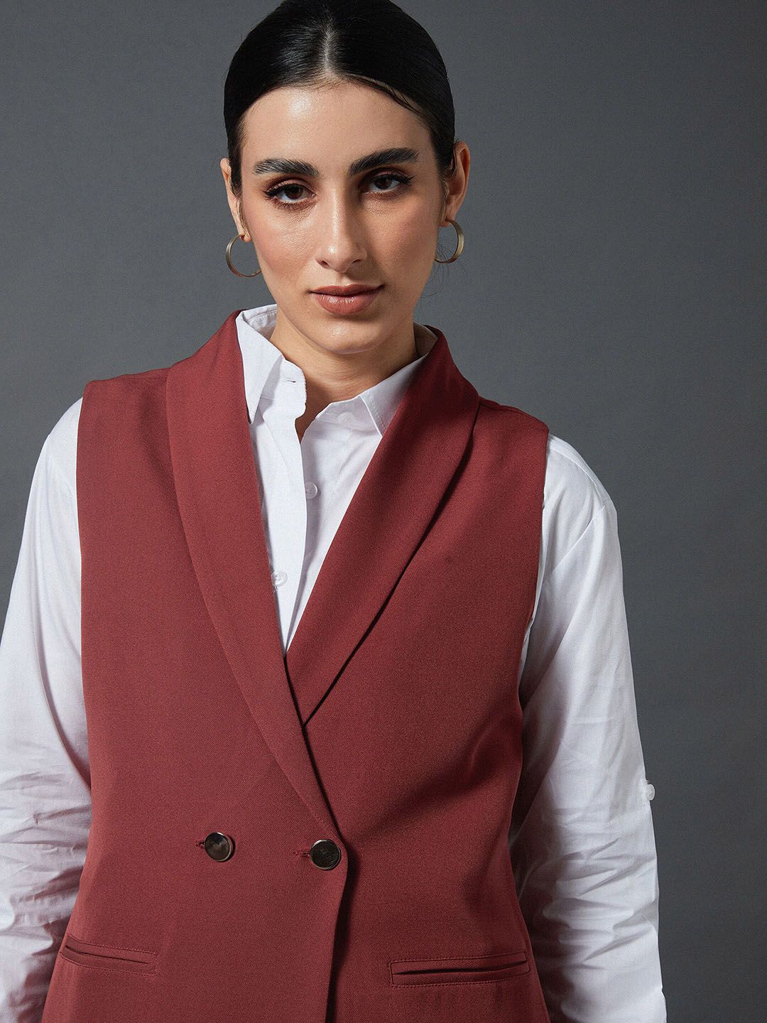 SASSAFRAS worklyf Sleeveless Blazer With Palazzos