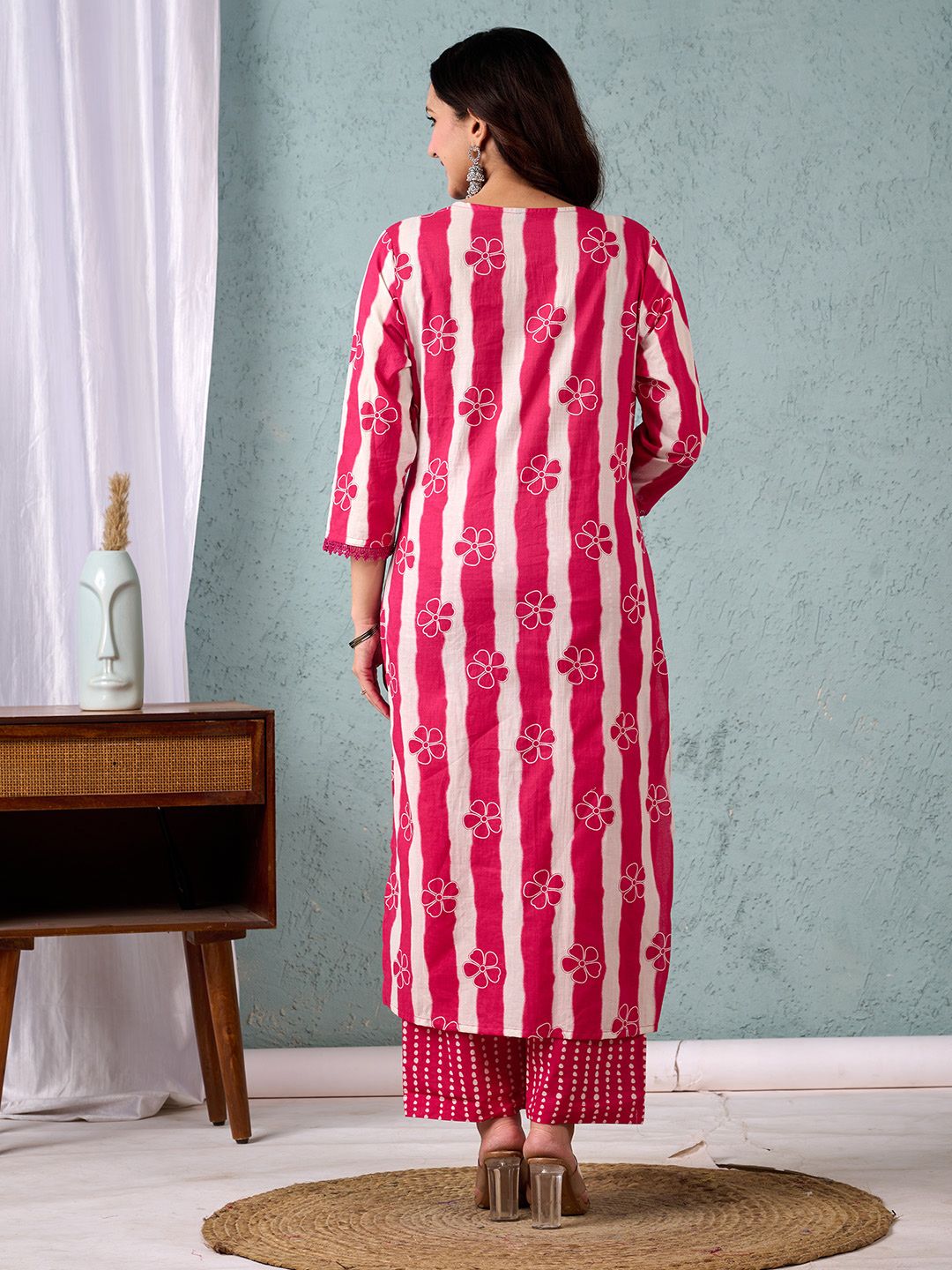 Varanga Stripper with Floral Printed Kurta with Trouser & Dupatta