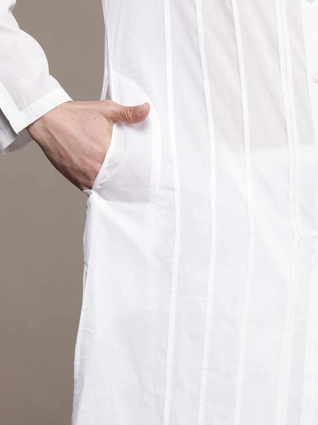 House of Pataudi Solid Pleated-Detail Thread Work Jashn Pure Cotton Kurta