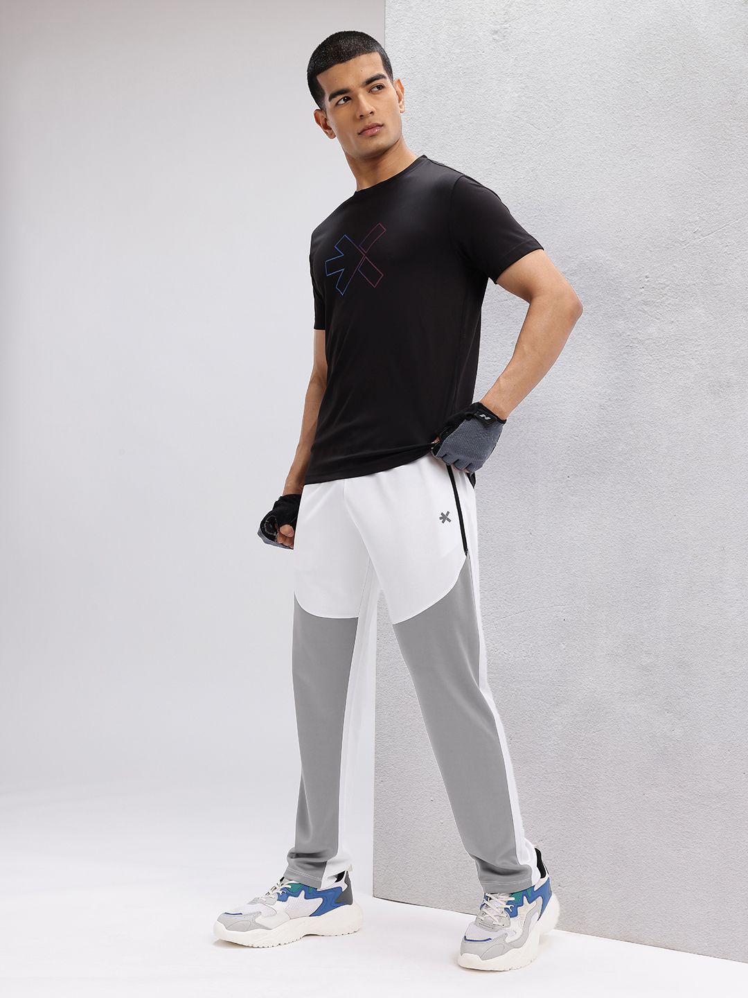 HRX by Hrithik Roshan Men Colourblocked Mid-Rise Rapid-Dry Running Track Pants