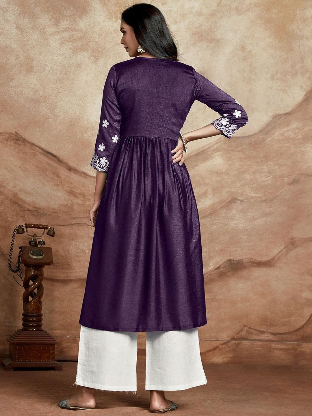 KALINI Women Chikankari Embroidery Kurta