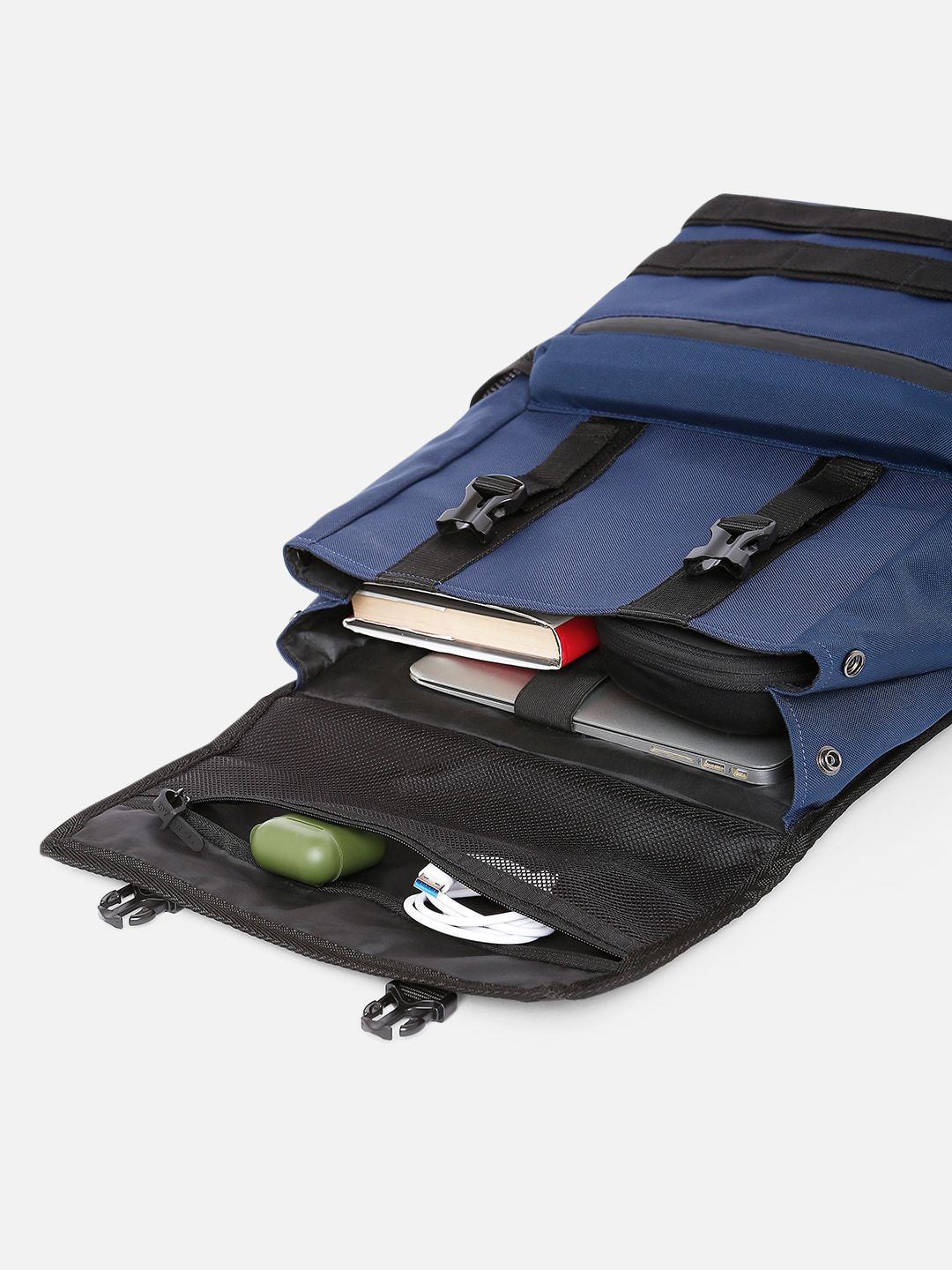SPYKAR Men Navy Blue & Black Backpack