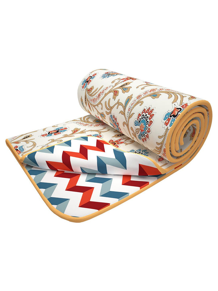 Story@home White & Red Geometric Cotton AC Room 150 GSM Reversible Double Bed Dohar