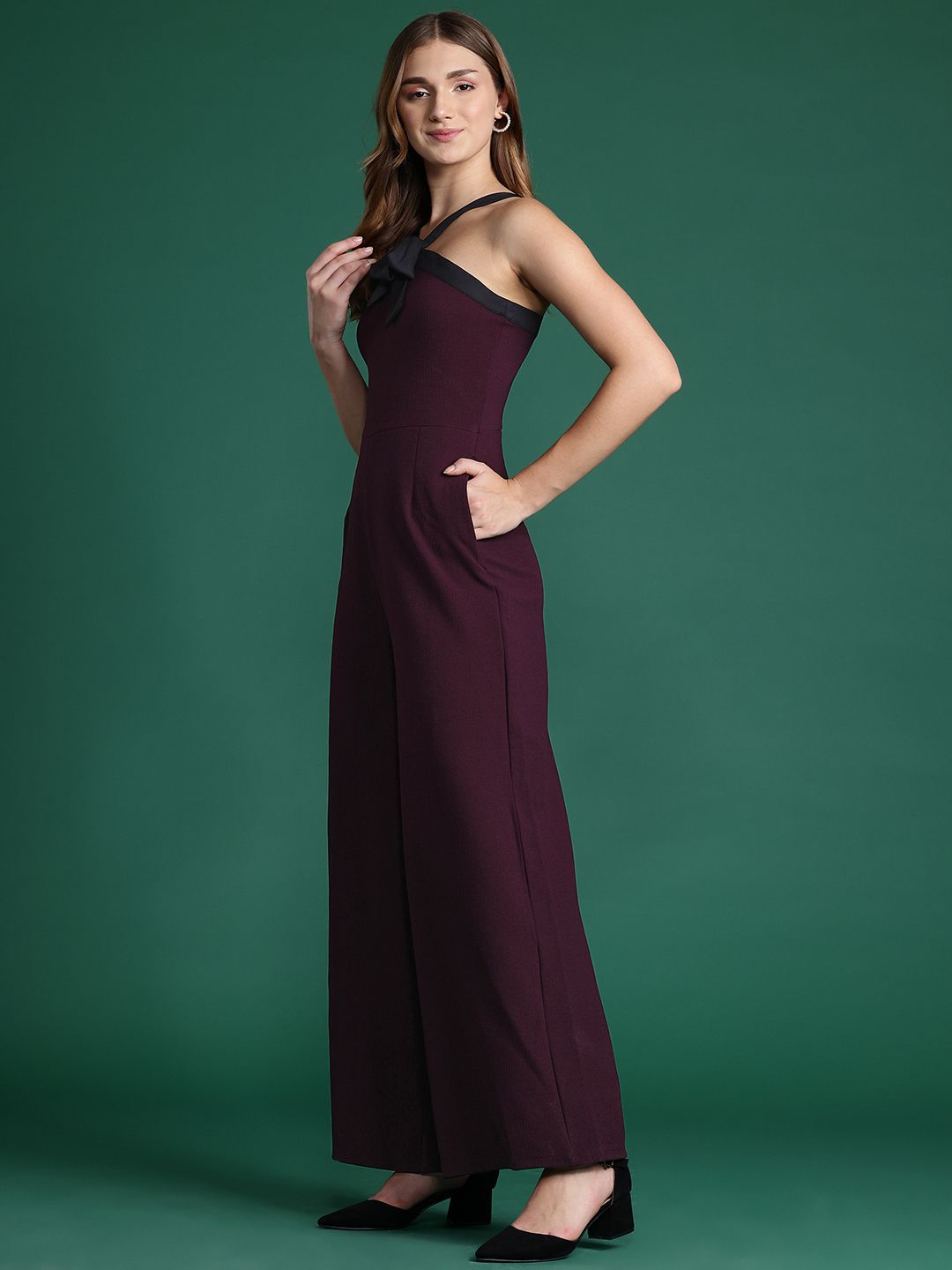 DressBerry Halter Neck Basic Jumpsuit