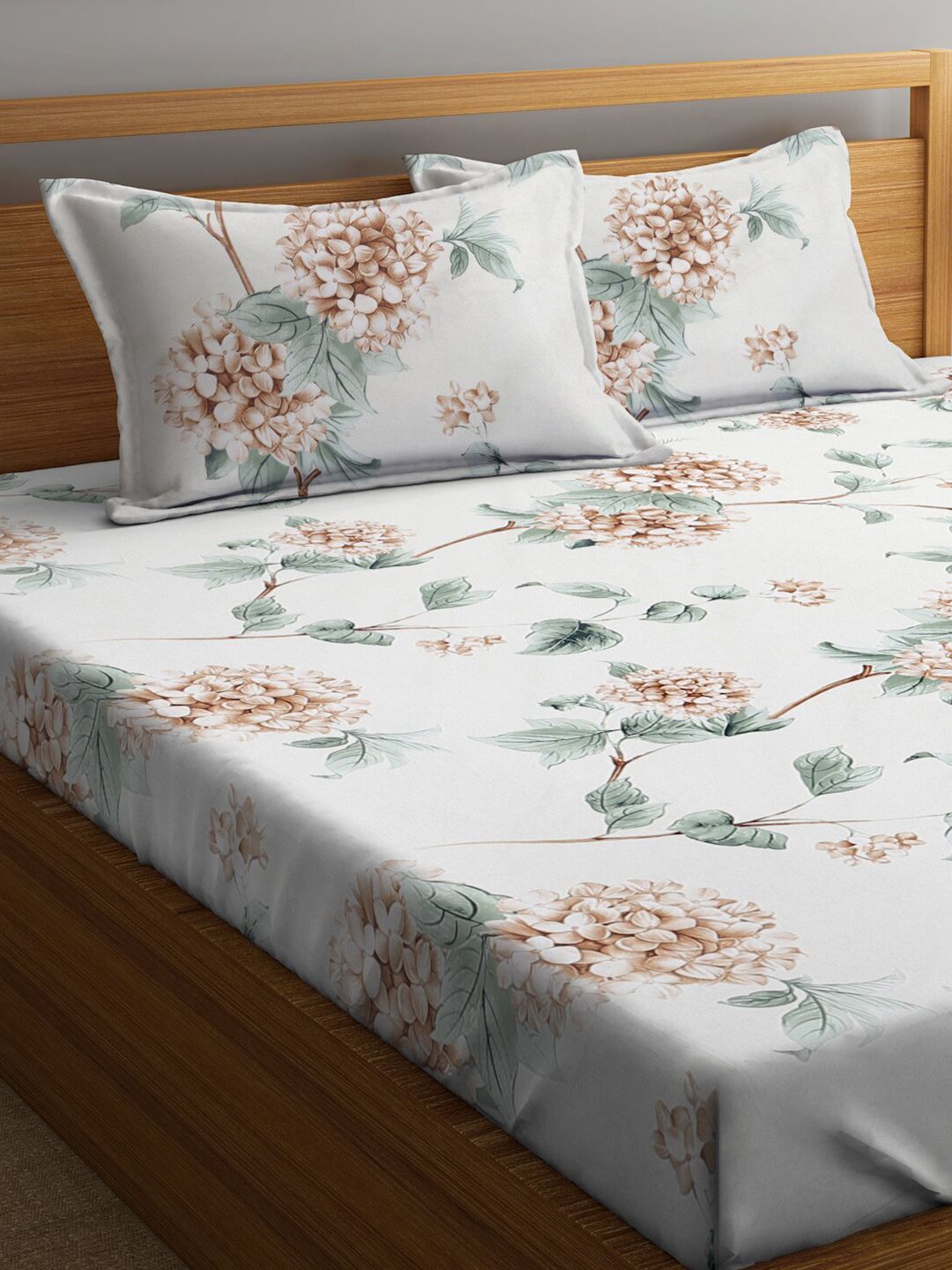 KLOTTHE White & Peach Floral Printed 300 TC King Bedsheet with 2 Pillow Covers