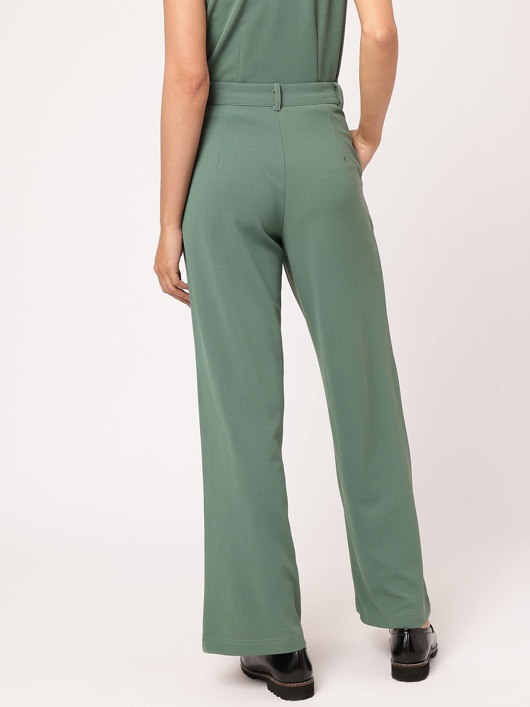DressBerry Women Sleek Street Pleated Parallel Trousers