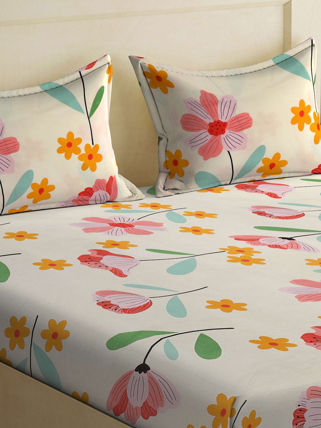KLOTTHE Cream Floral Cotton 300 TC Fitted King Fine Bedsheet with 2 Pillow Covers-98 x 89 inches
