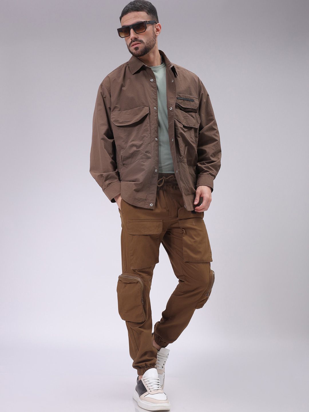 The Indian Garage Co Men Cargos Trousers