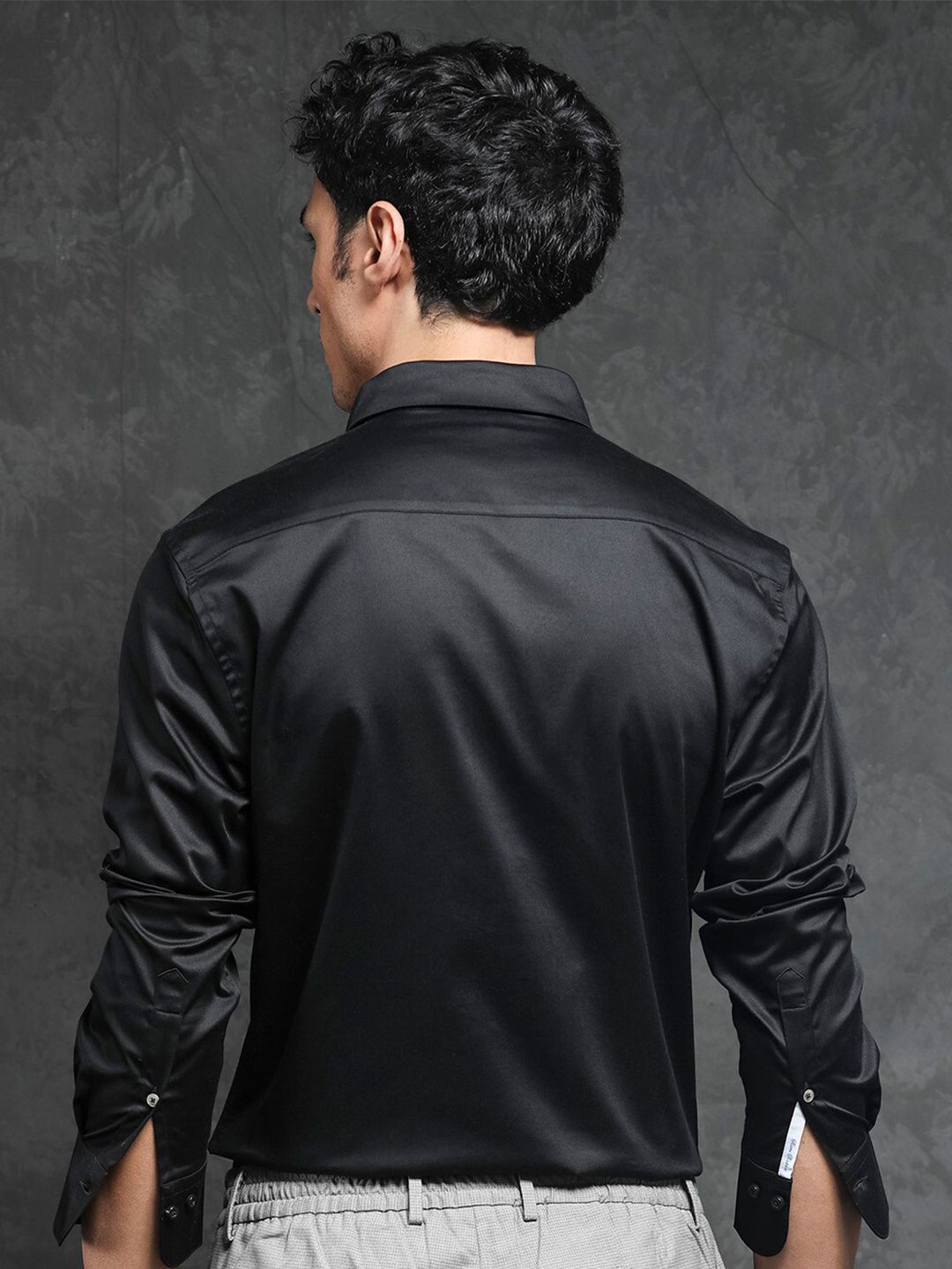 RARE RABBIT Men Liner Black Slim Fit Opaque Cotton Shirt
